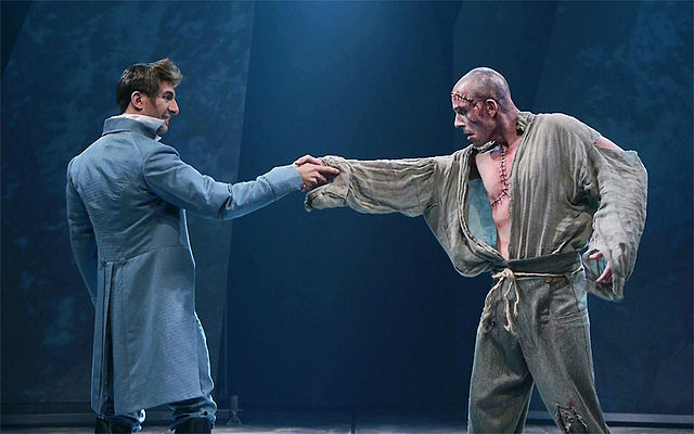 Christian Michaud (Victor Frankenstein) et Étienne Pilon (La Créature)